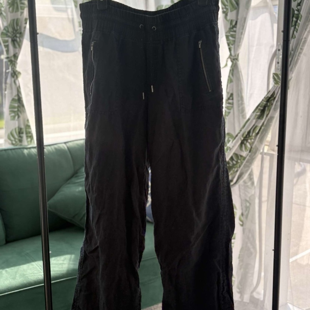Athleta Black Sweatpants with Drawstring Waist
